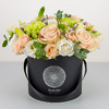 Black flower box Flower delivery in Vilnius Beatričės Gėlių Namai