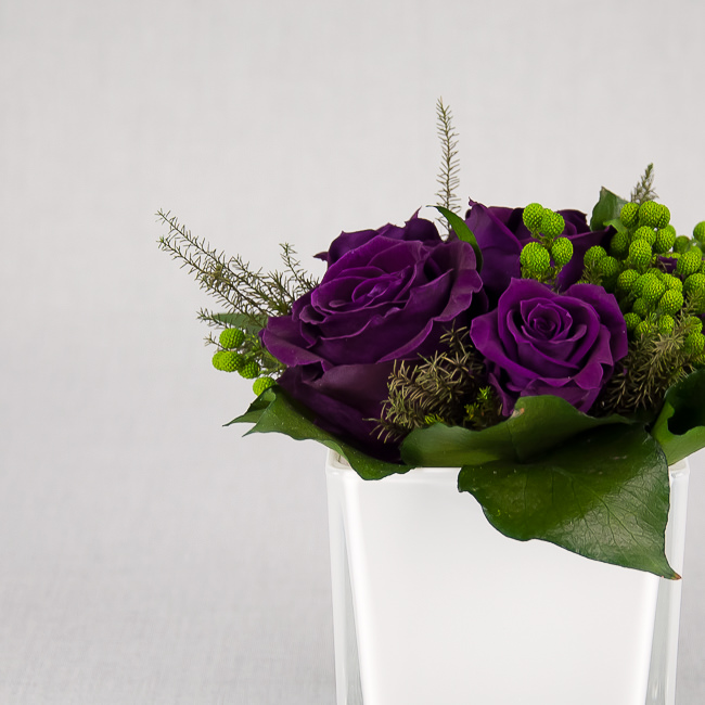 Preserved floral arrangement Black 