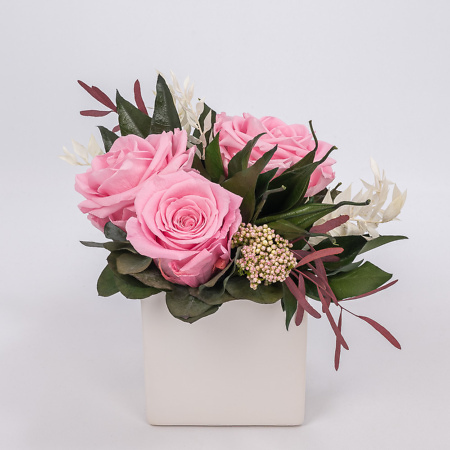 Preserved rose arrangement Vintage Pink
