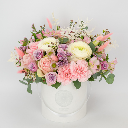 White flower box Amelia
