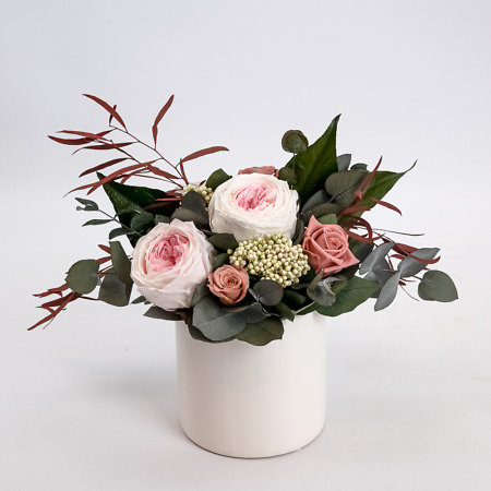 Preserved rose arrangement